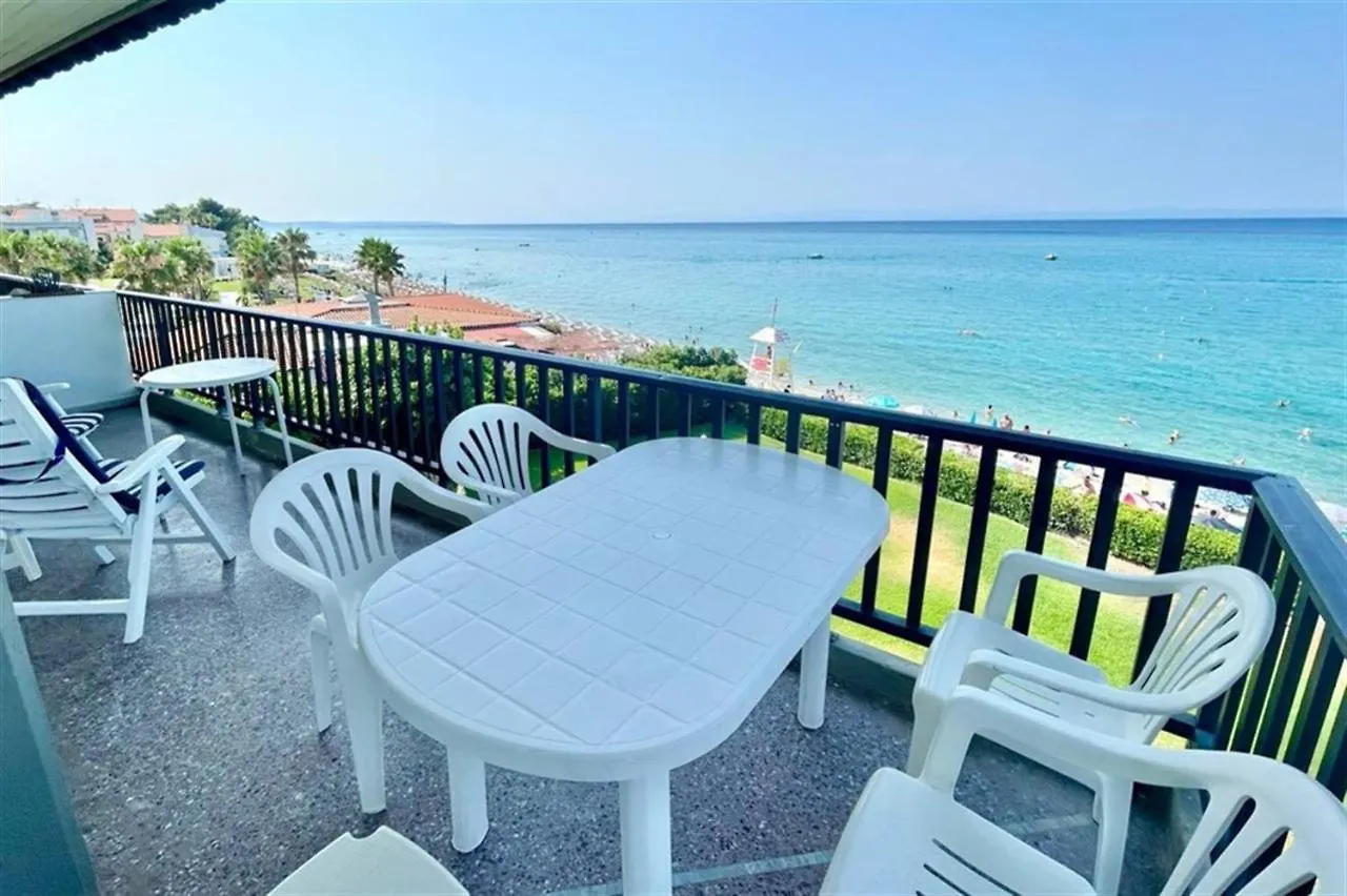 George Seafront Apartment Hanioti 1 Bedroom 5 Guests